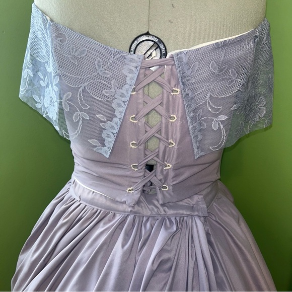 CUSTOMIZABLE PRINCESS DRESS - Picture 4 of 4